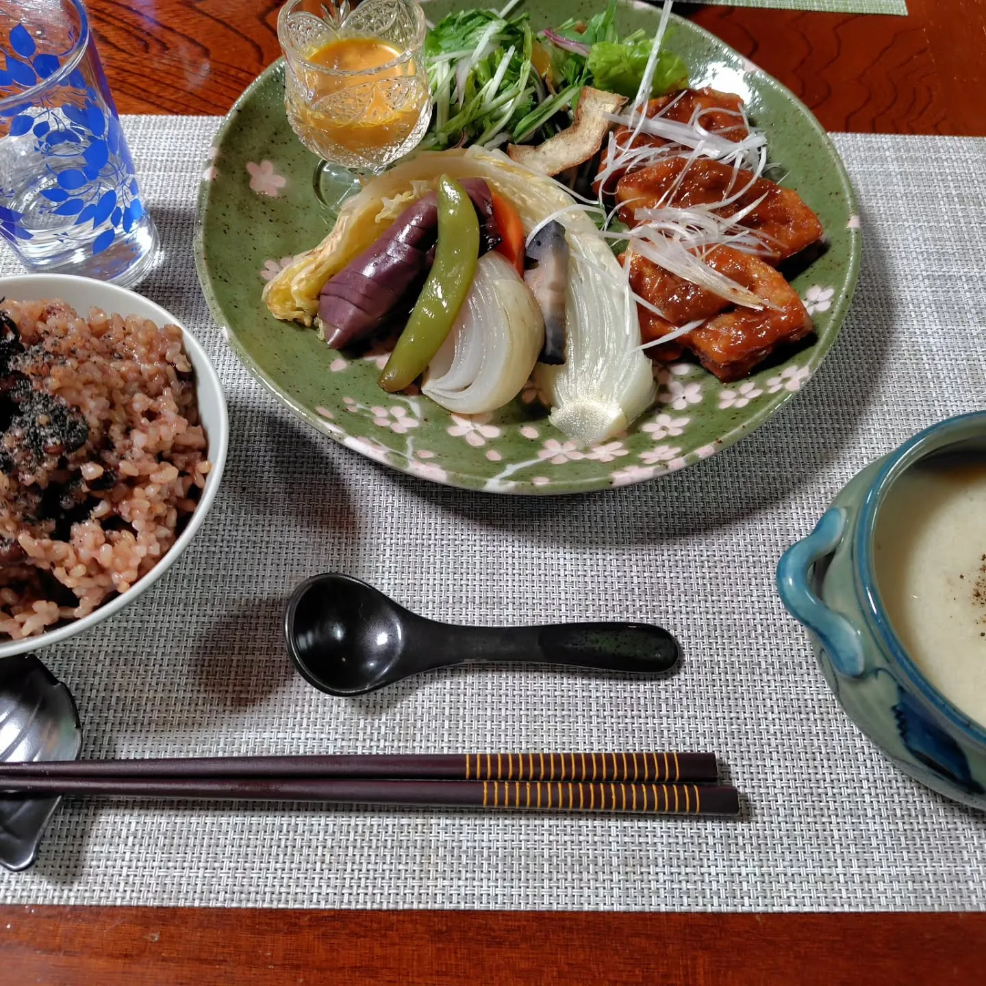5月27日(水)は午前中お休みをして、妻と知り合いの@shi...